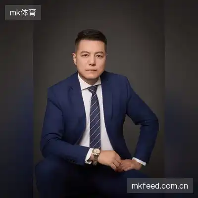 秦明霞